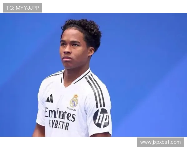 皇马前锋恩德里克腿筋伤势复发预计缺阵数周影响球队战力